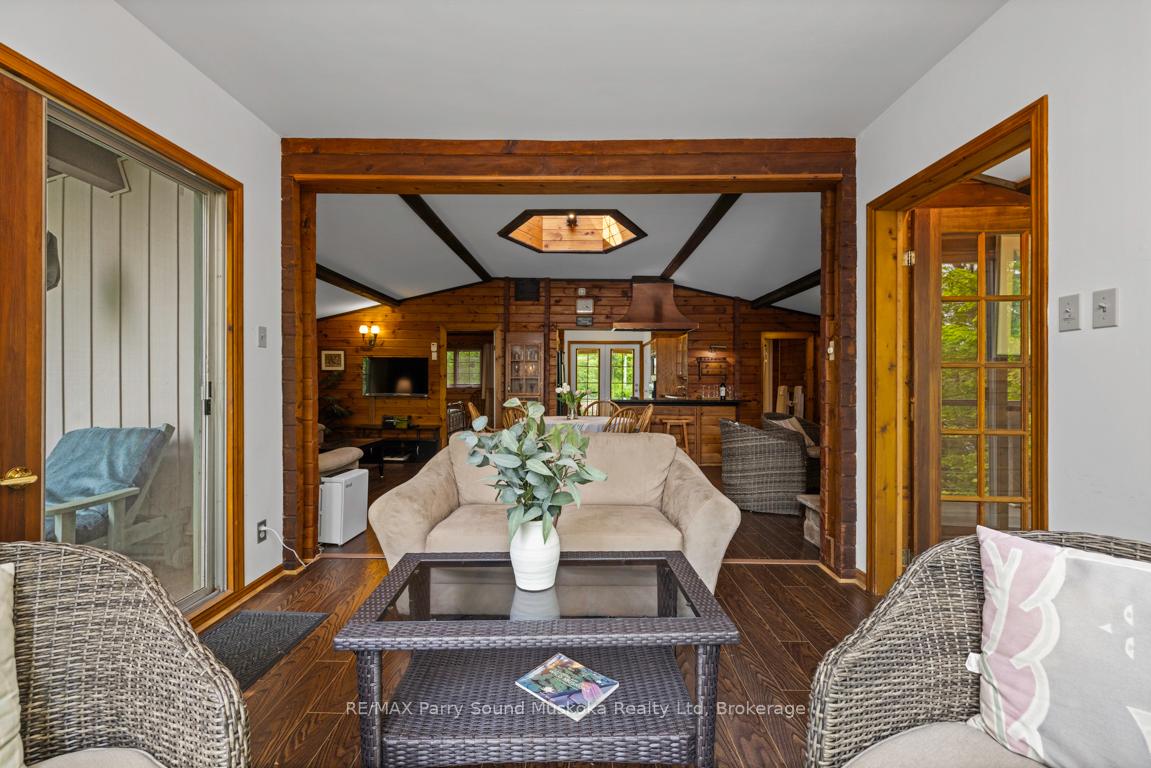 Photo 15 of 49 Bayshore Drive, Seguin — HOMEH