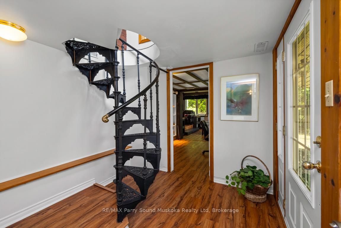 Photo 36 of 49 Bayshore Drive, Seguin — HOMEH