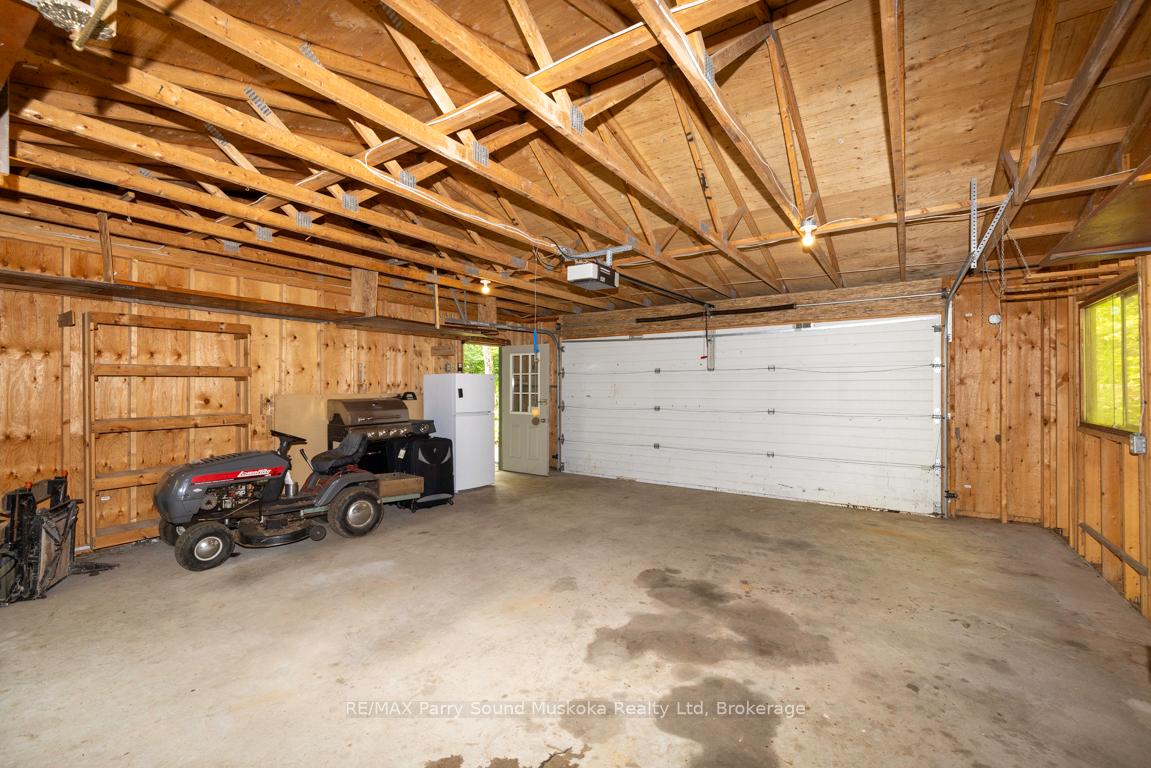 Photo 46 of 49 Bayshore Drive, Seguin — HOMEH