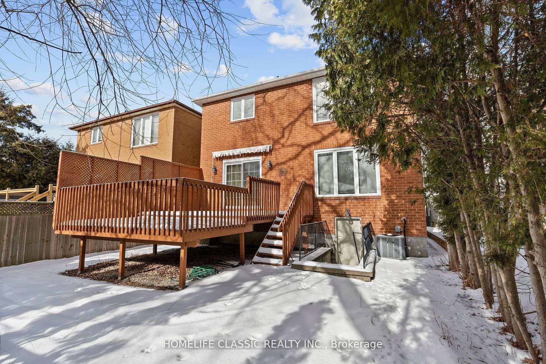 Photo 28 of 81 Pinewood Drive, Vaughan, Crestwood-Springfarm-Yorkhill — HOMEH