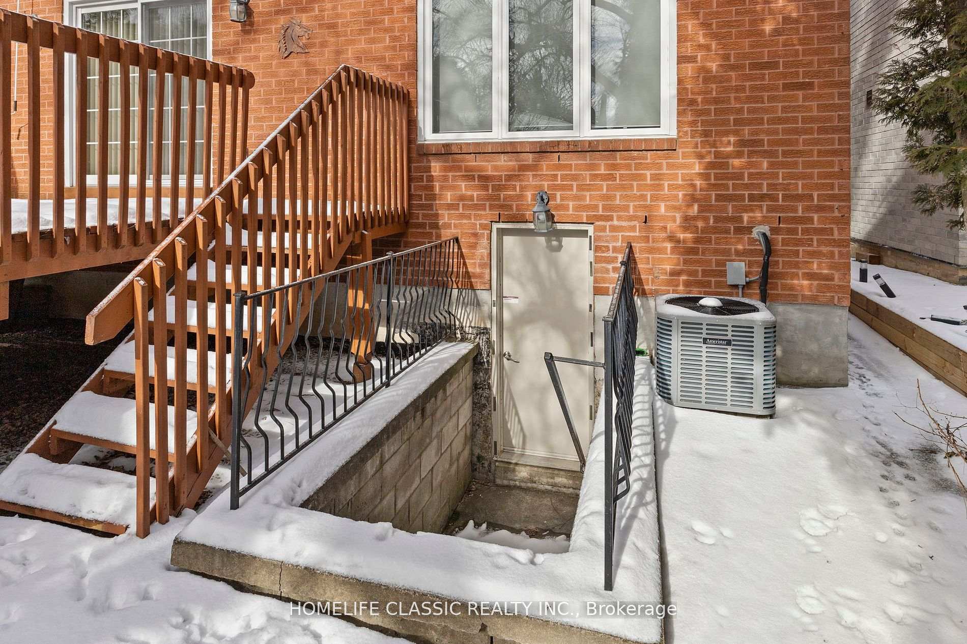 Photo 30 of 81 Pinewood Drive, Vaughan, Crestwood-Springfarm-Yorkhill — HOMEH