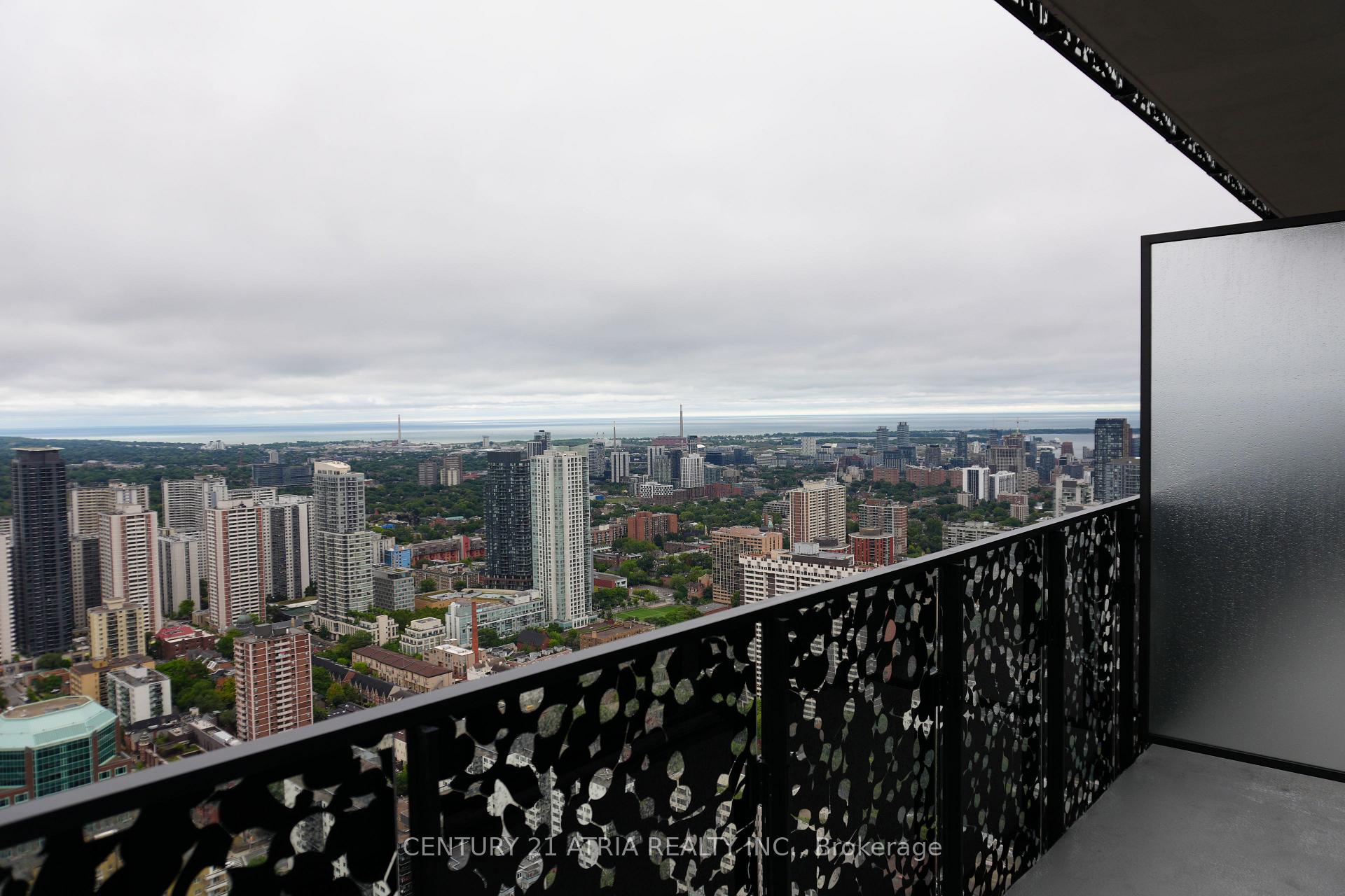 Photo 8 of Unit 4811, 55 Charles Street, Toronto, Church-Yonge Corridor — HOMEH