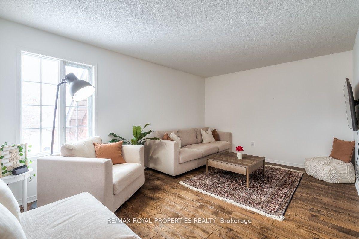 Photo 6 of 55 Abernethy Crescent, Clarington, Bowmanville — HOMEH