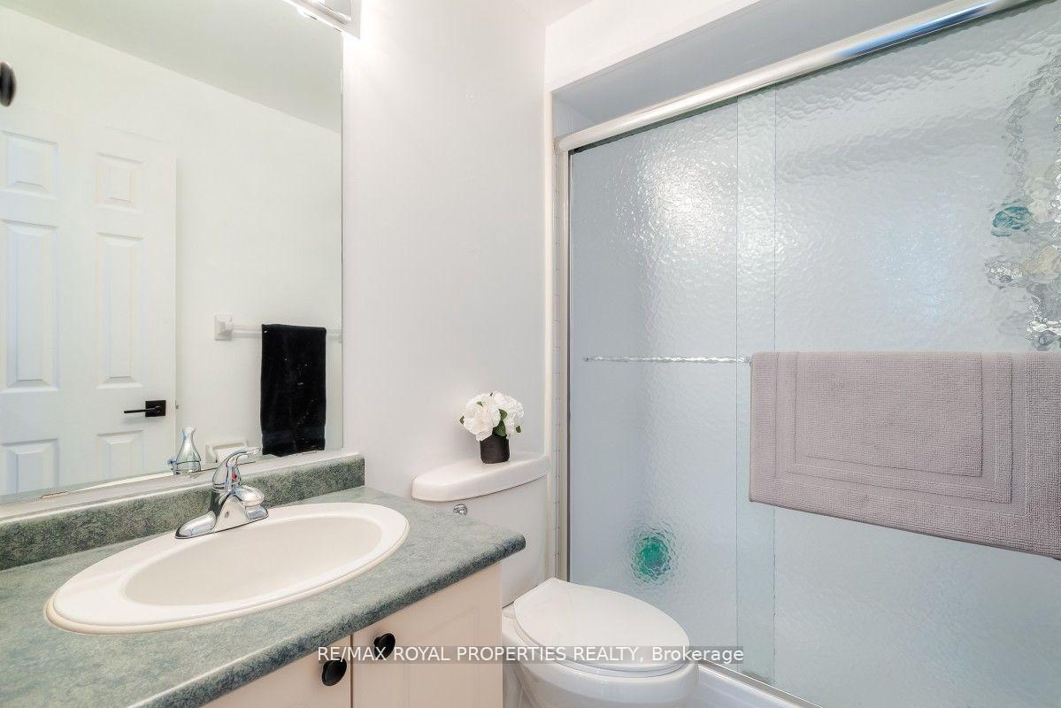 Photo 11 of 55 Abernethy Crescent, Clarington, Bowmanville — HOMEH