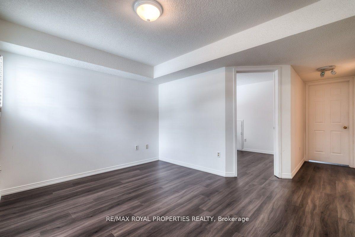 Photo 22 of 55 Abernethy Crescent, Clarington, Bowmanville — HOMEH