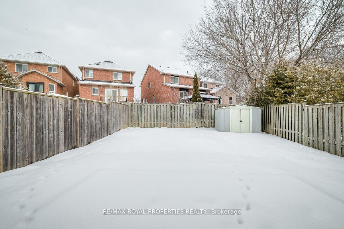Photo 27 of 55 Abernethy Crescent, Clarington, Bowmanville — HOMEH