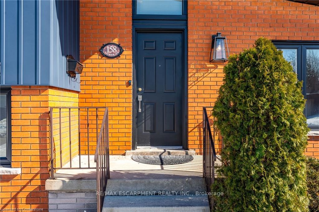 Photo 8 of 158 Laurier Avenue, Hamilton, Buchanan — HOMEH