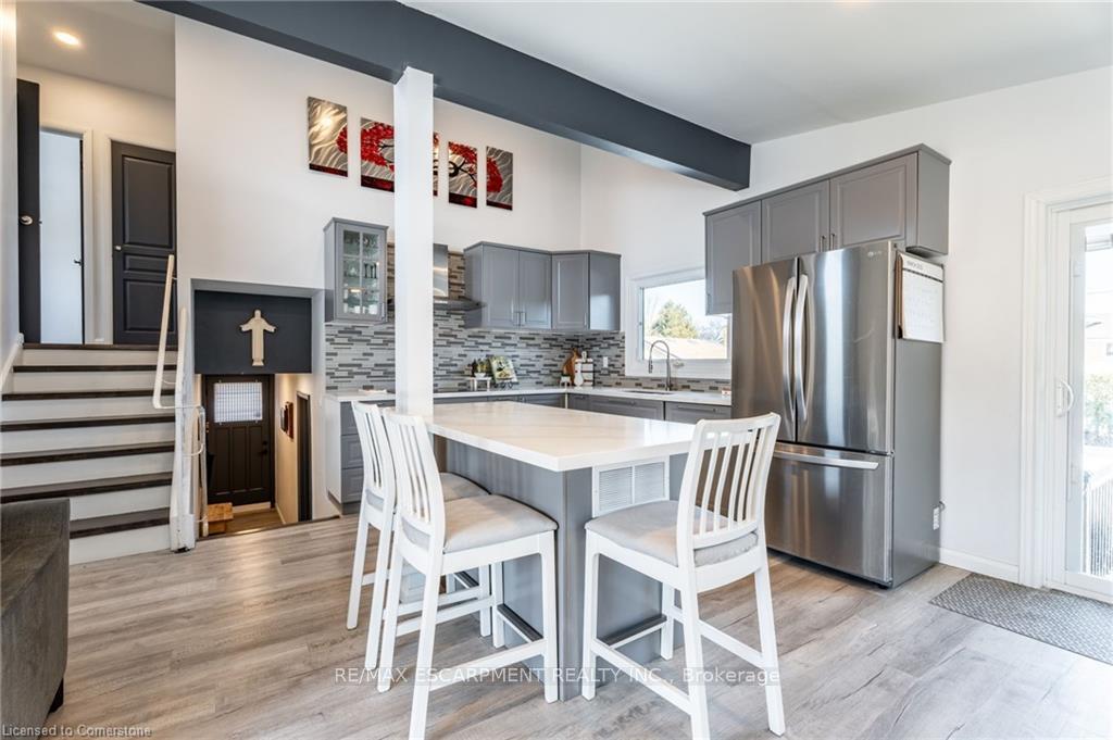 Photo 7 of 158 Laurier Avenue, Hamilton, Buchanan — HOMEH