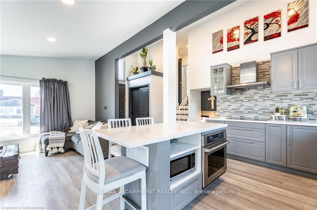 Photo 10 of 158 Laurier Avenue, Hamilton, Buchanan — HOMEH