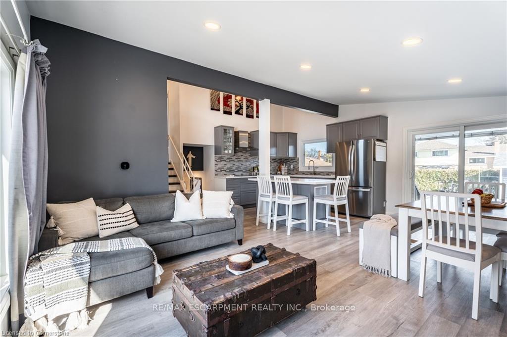 Photo 12 of 158 Laurier Avenue, Hamilton, Buchanan — HOMEH