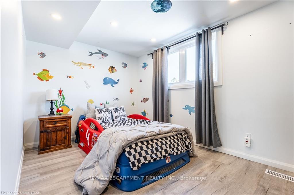 Photo 20 of 158 Laurier Avenue, Hamilton, Buchanan — HOMEH