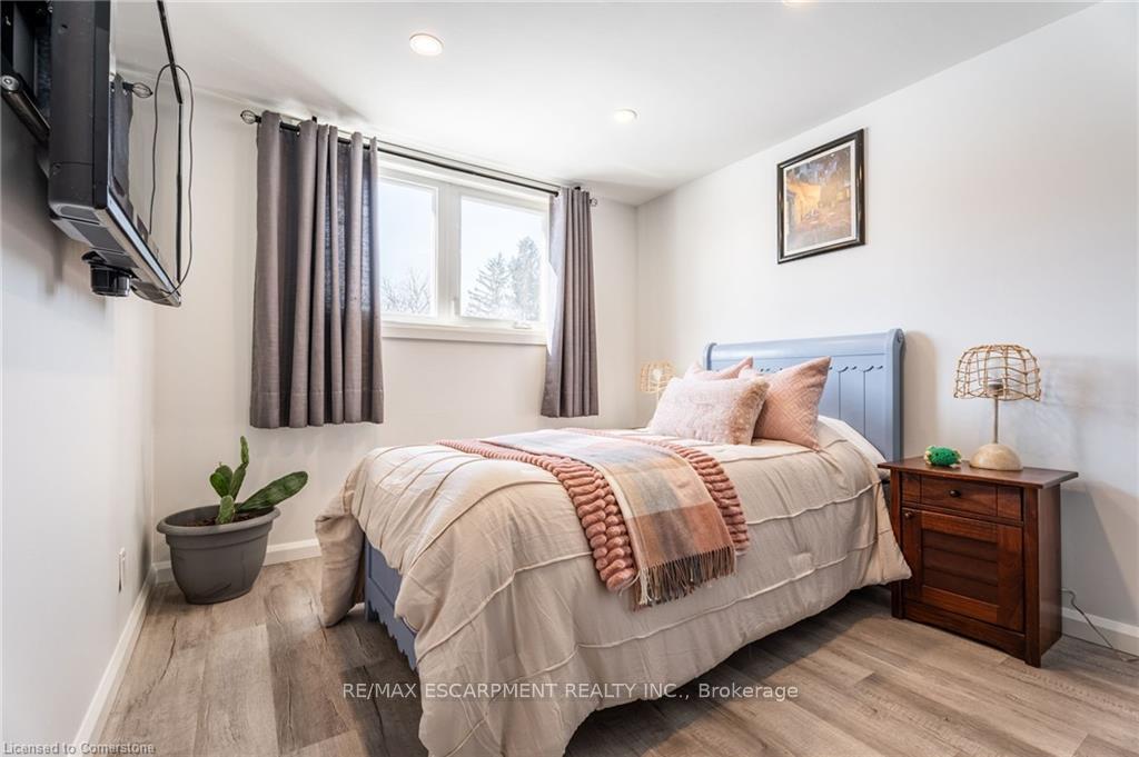 Photo 22 of 158 Laurier Avenue, Hamilton, Buchanan — HOMEH