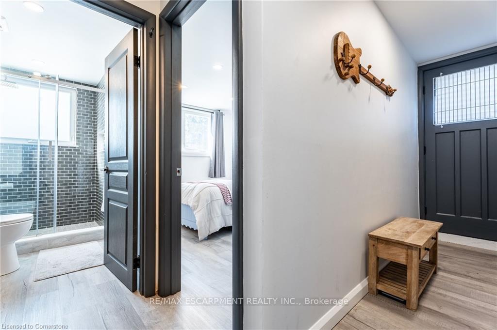Photo 29 of 158 Laurier Avenue, Hamilton, Buchanan — HOMEH