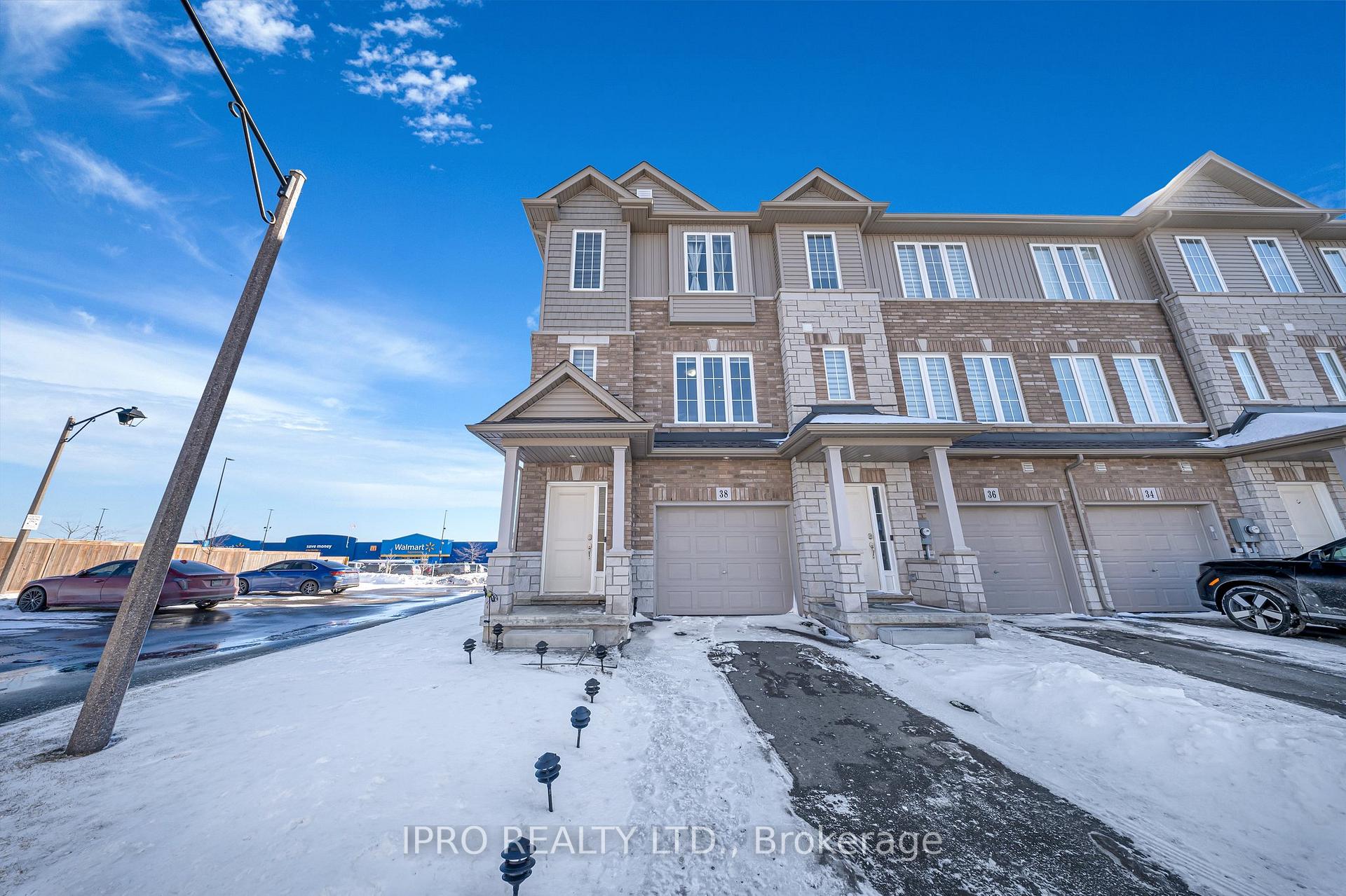 Photo 1 of 38 Canary Grass Boulevard, Hamilton, Rural Glanbrook — HOMEH