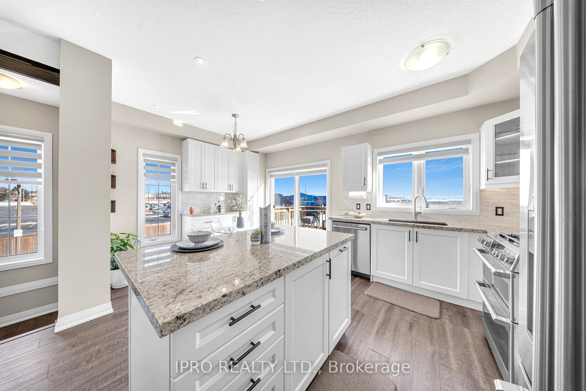 Photo 14 of 38 Canary Grass Boulevard, Hamilton, Rural Glanbrook — HOMEH