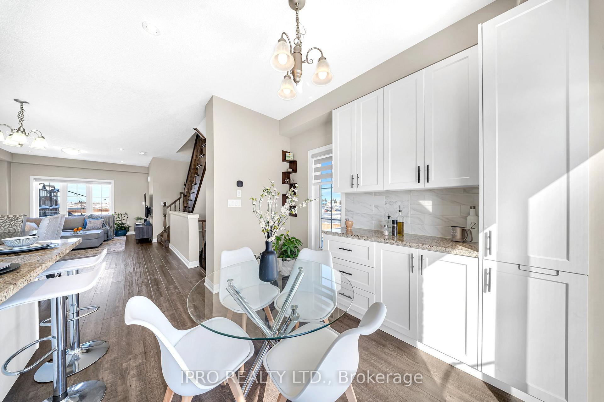 Photo 15 of 38 Canary Grass Boulevard, Hamilton, Rural Glanbrook — HOMEH