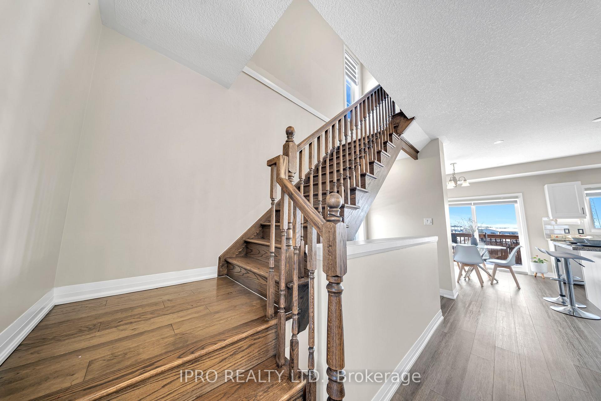 Photo 23 of 38 Canary Grass Boulevard, Hamilton, Rural Glanbrook — HOMEH