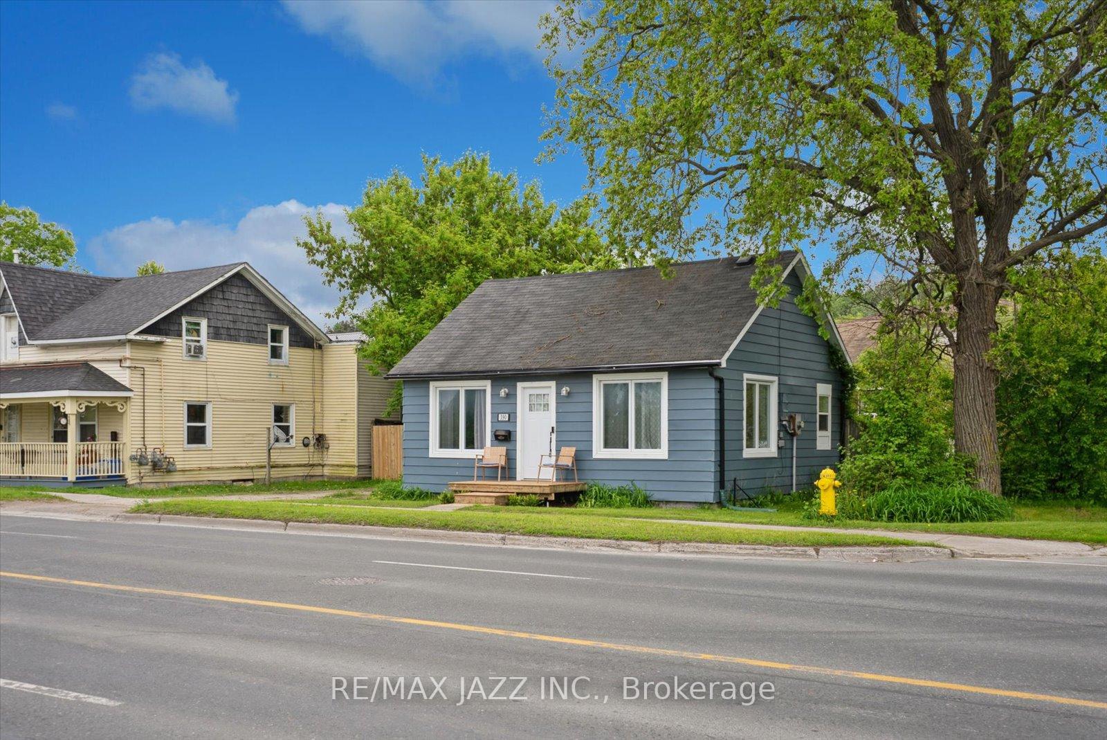 Photo 23 of 390 Front Street, Quinte West, Trenton Ward — HOMEH