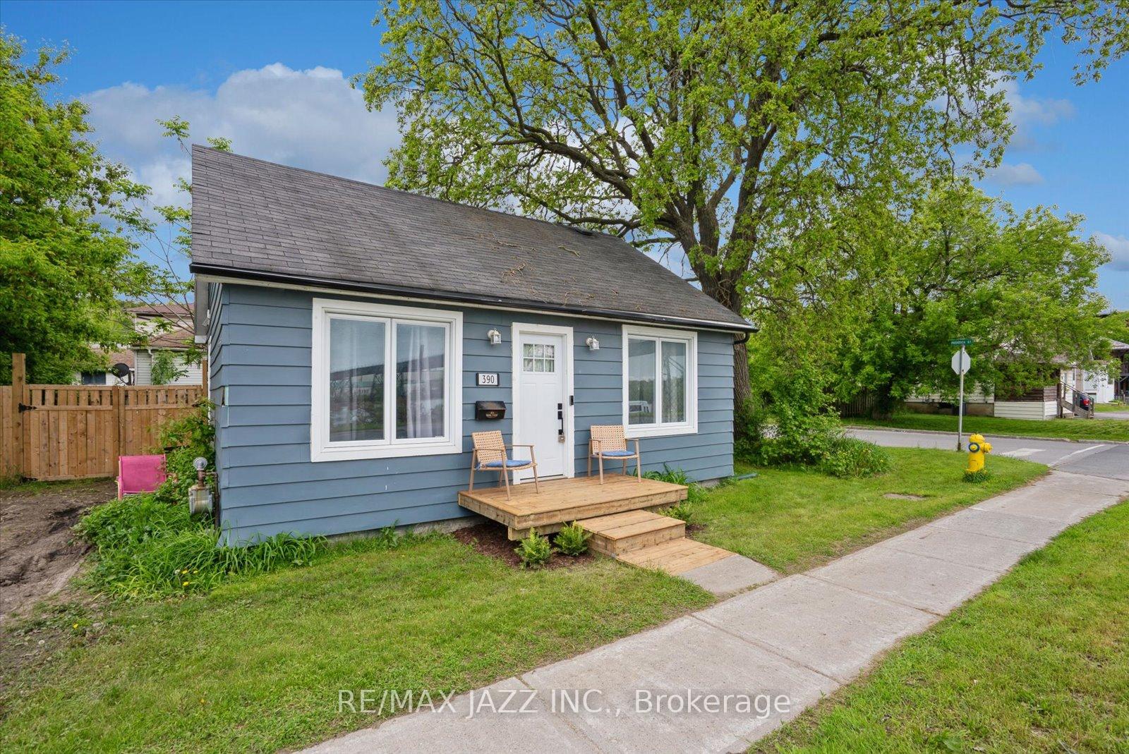 Photo 4 of 390 Front Street, Quinte West, Trenton Ward — HOMEH