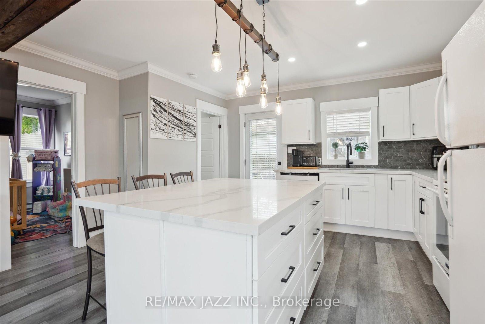 Photo 8 of 390 Front Street, Quinte West, Trenton Ward — HOMEH