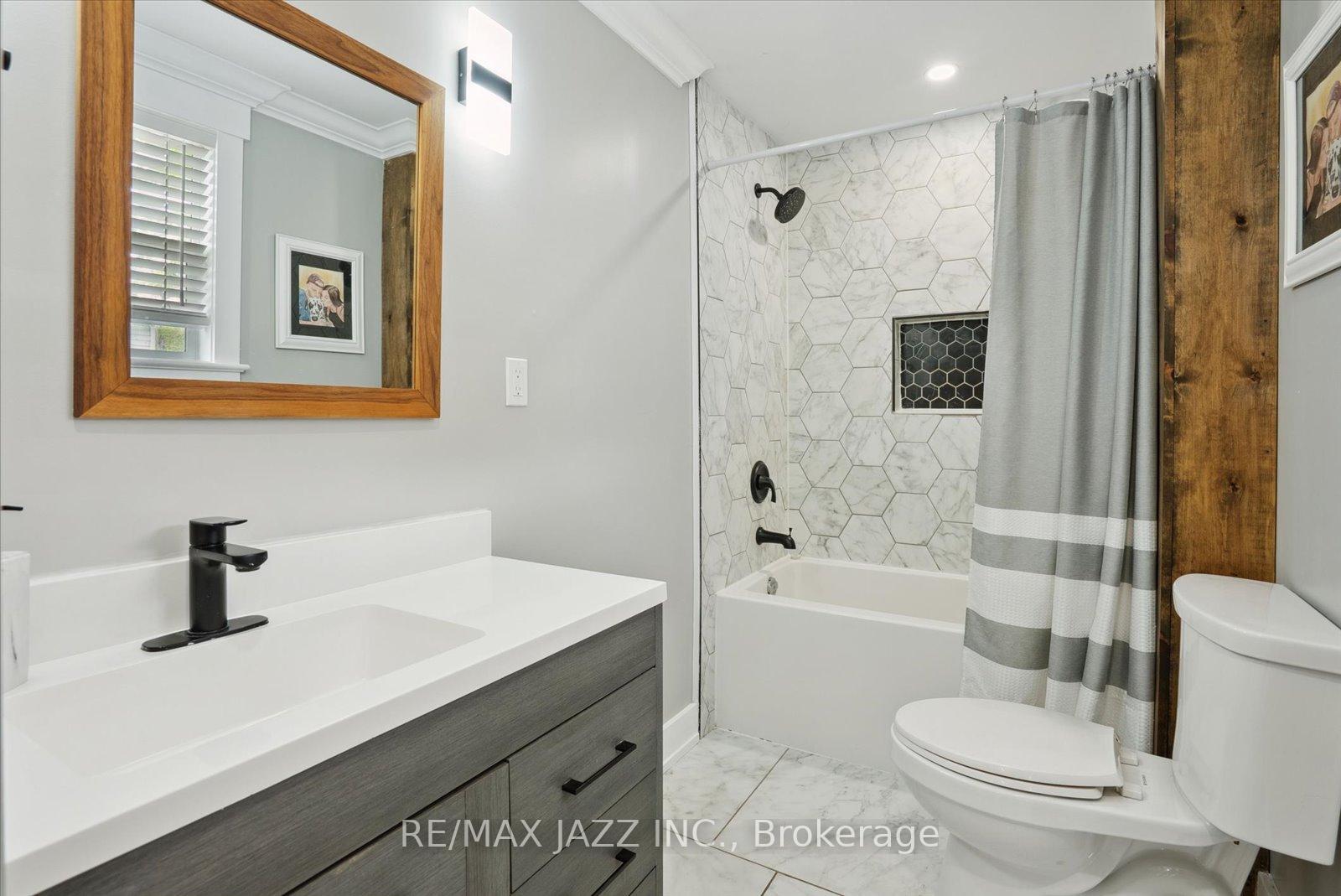 Photo 10 of 390 Front Street, Quinte West, Trenton Ward — HOMEH