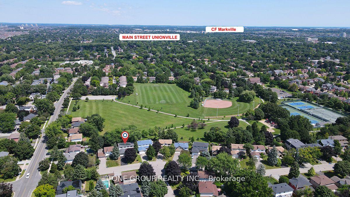 Photo 2 of 86 Liebeck Crescent, Markham, Unionville — HOMEH