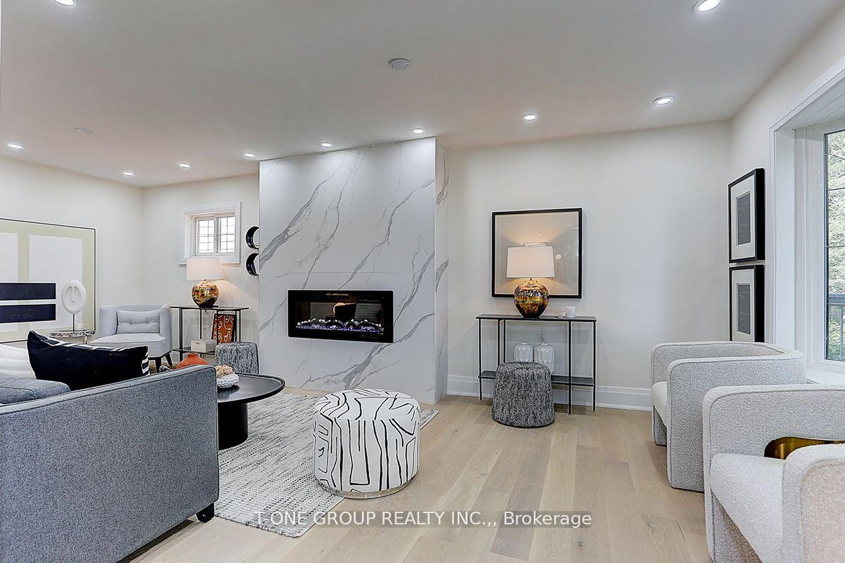 Photo 7 of 86 Liebeck Crescent, Markham, Unionville — HOMEH
