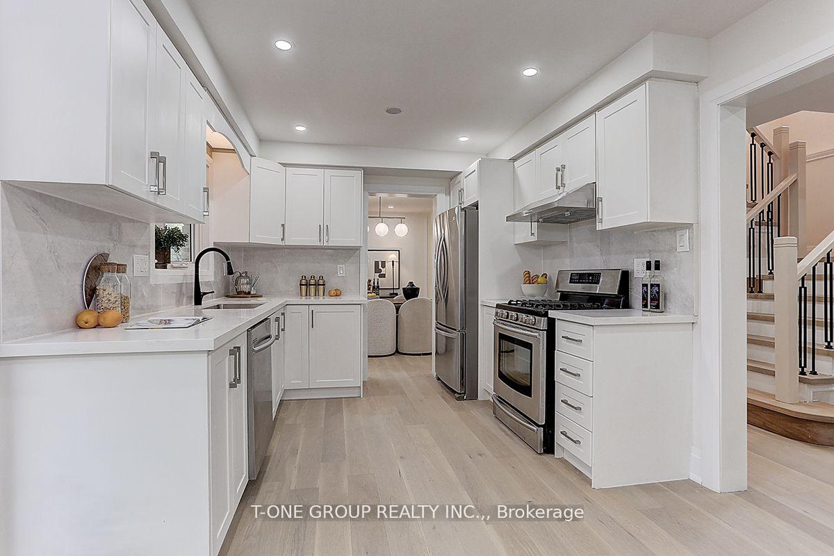 Photo 18 of 86 Liebeck Crescent, Markham, Unionville — HOMEH