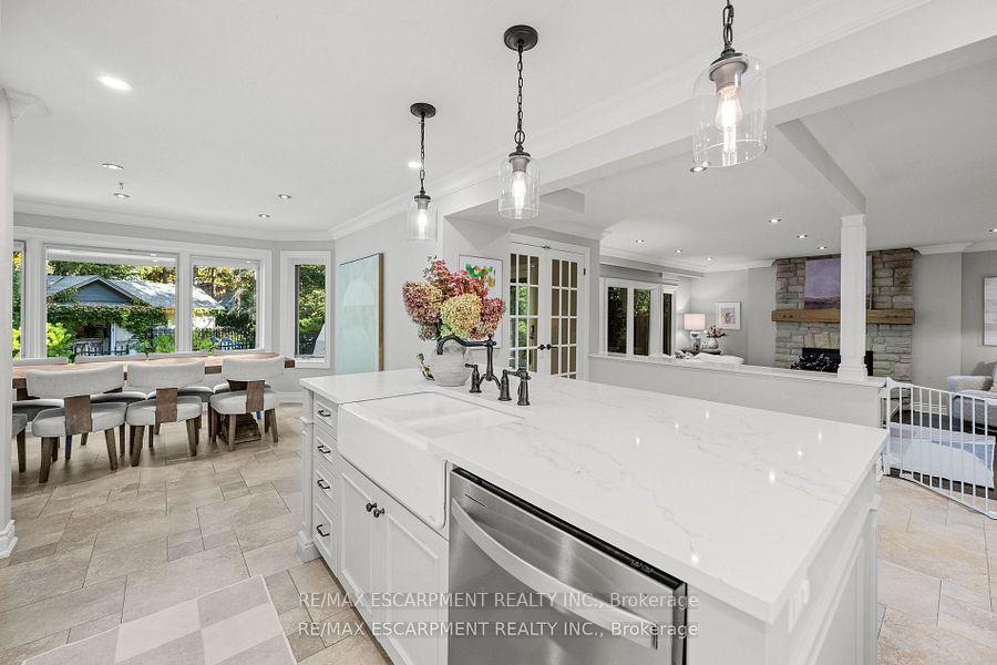 Photo 6 of 185 Central Drive, Hamilton, Ancaster — HOMEH