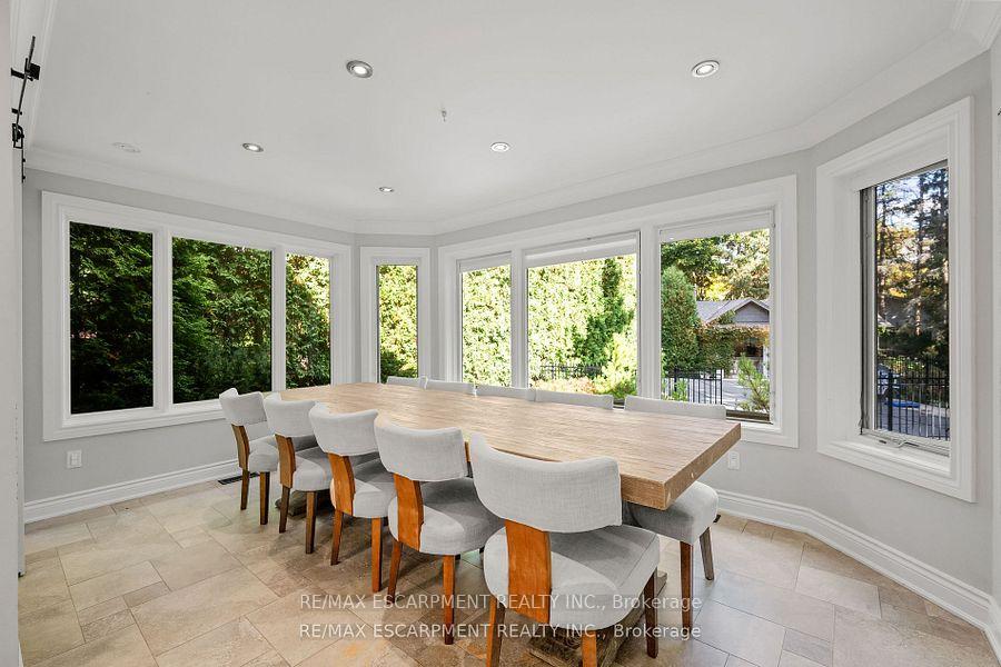 Photo 10 of 185 Central Drive, Hamilton, Ancaster — HOMEH