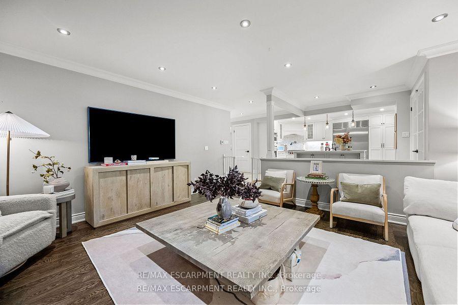 Photo 12 of 185 Central Drive, Hamilton, Ancaster — HOMEH