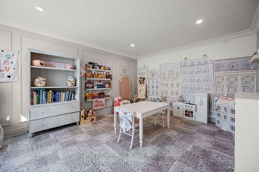 Photo 14 of 185 Central Drive, Hamilton, Ancaster — HOMEH