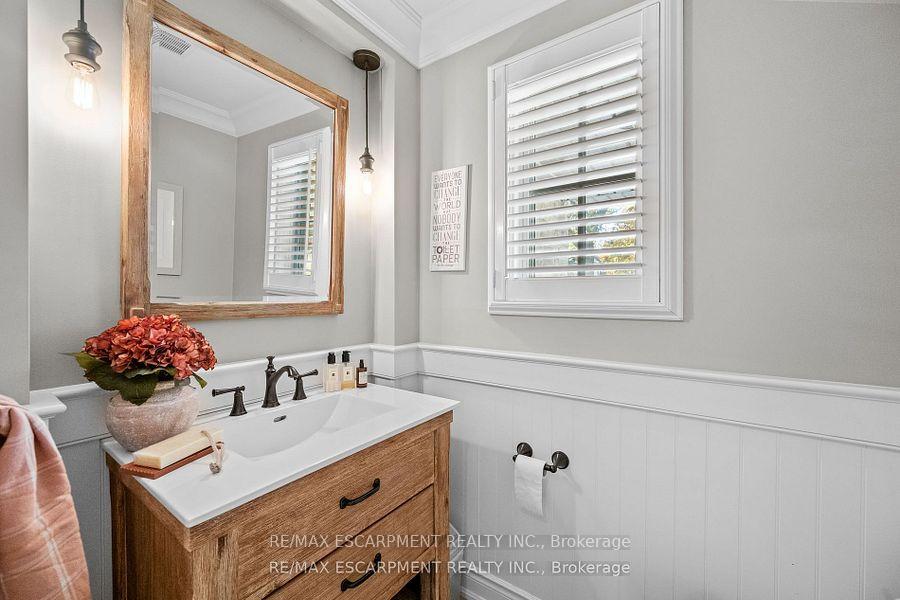 Photo 19 of 185 Central Drive, Hamilton, Ancaster — HOMEH