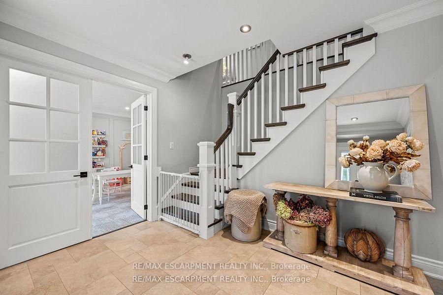 Photo 23 of 185 Central Drive, Hamilton, Ancaster — HOMEH