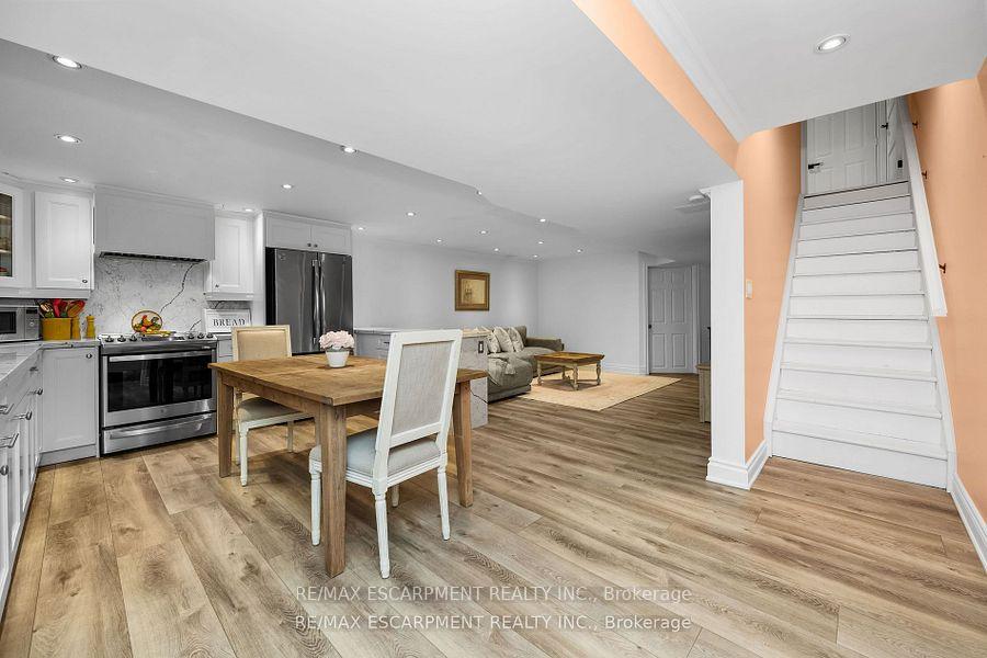 Photo 28 of 185 Central Drive, Hamilton, Ancaster — HOMEH