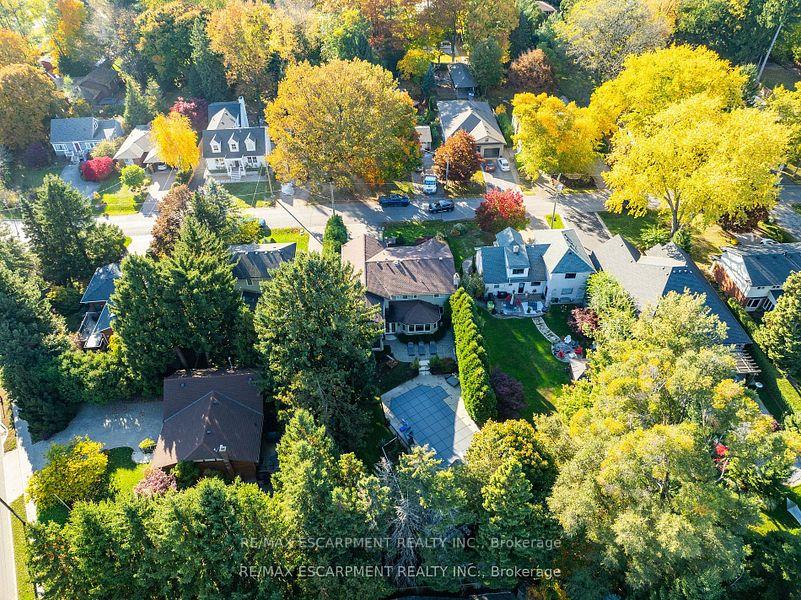 Photo 40 of 185 Central Drive, Hamilton, Ancaster — HOMEH
