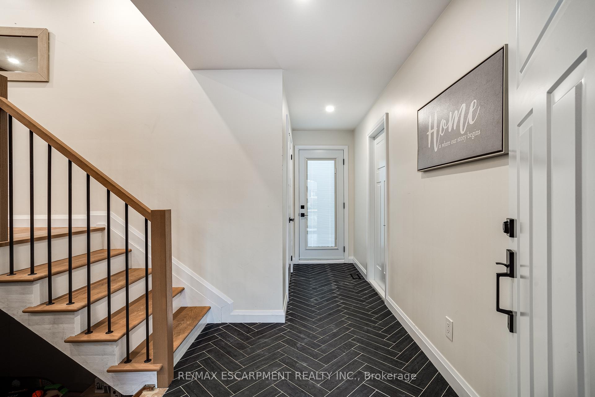 Photo 8 of 81 Clifton Downs Road, Hamilton, Gilbert — HOMEH