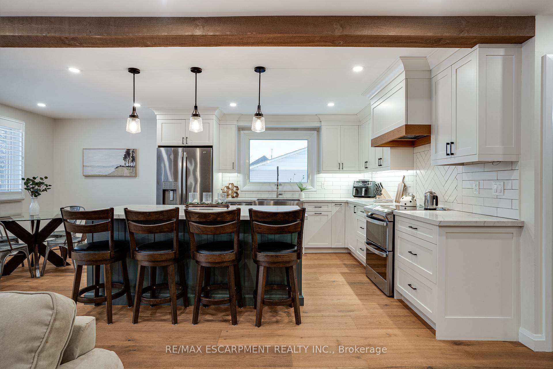Photo 2 of 81 Clifton Downs Road, Hamilton, Gilbert — HOMEH