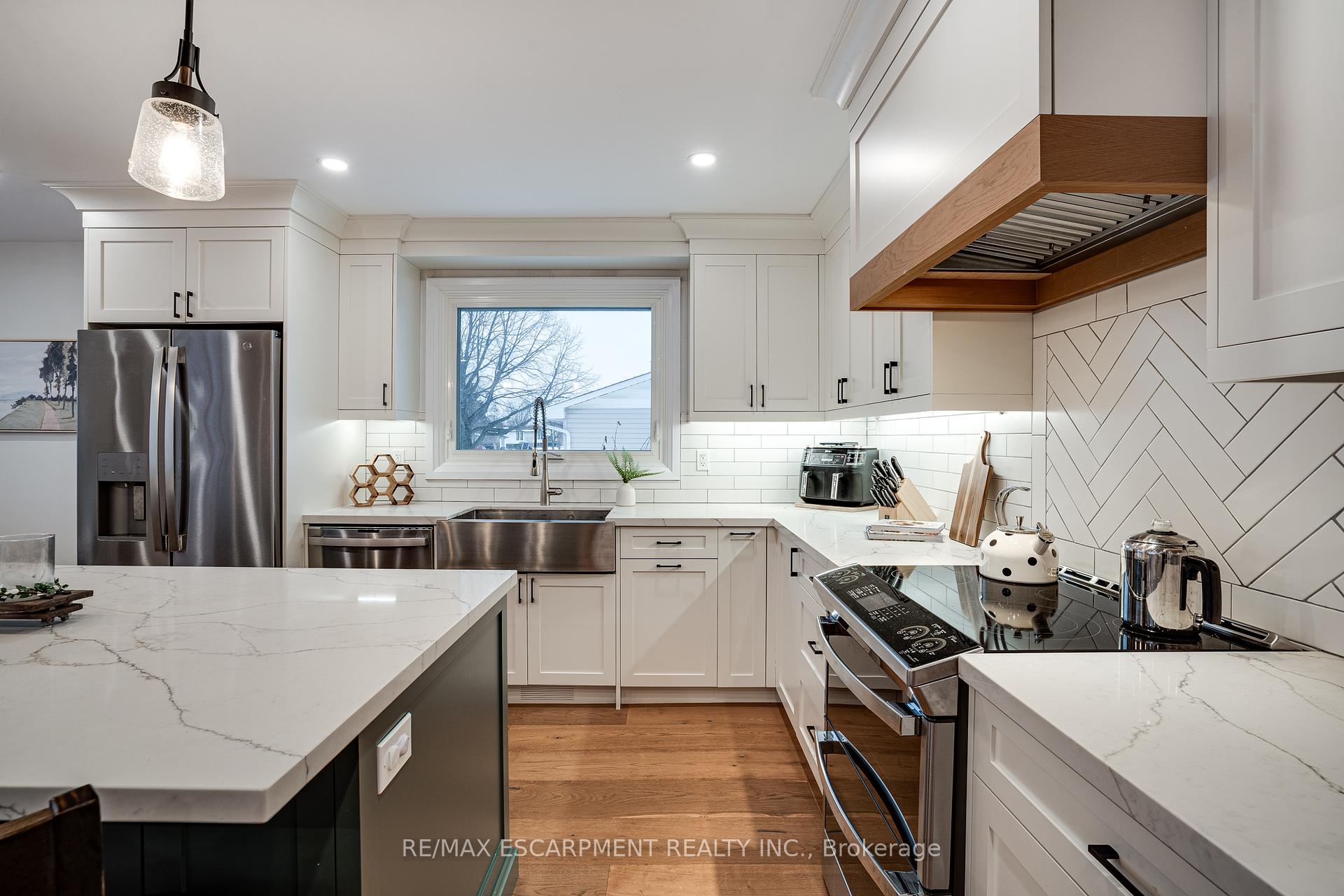 Photo 18 of 81 Clifton Downs Road, Hamilton, Gilbert — HOMEH