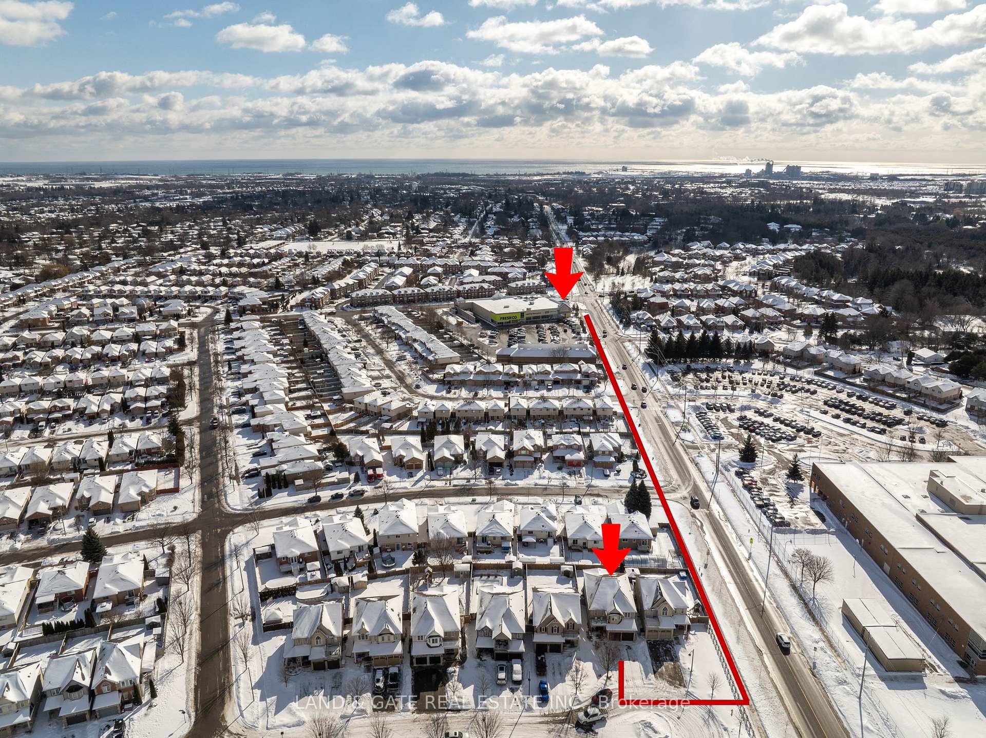 Photo 2 of 195 Honeyman Drive, Clarington, Bowmanville — HOMEH