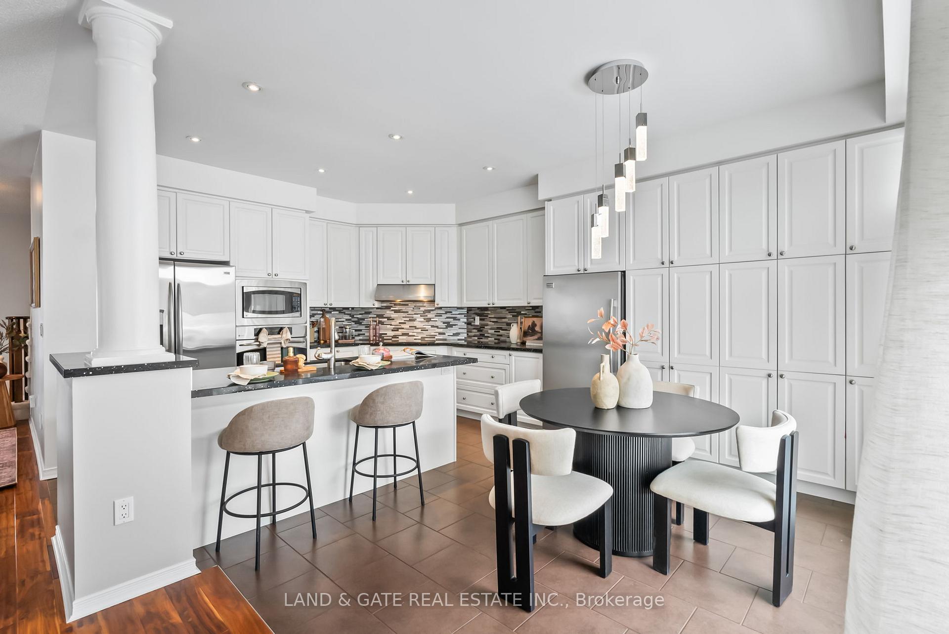 Photo 13 of 195 Honeyman Drive, Clarington, Bowmanville — HOMEH