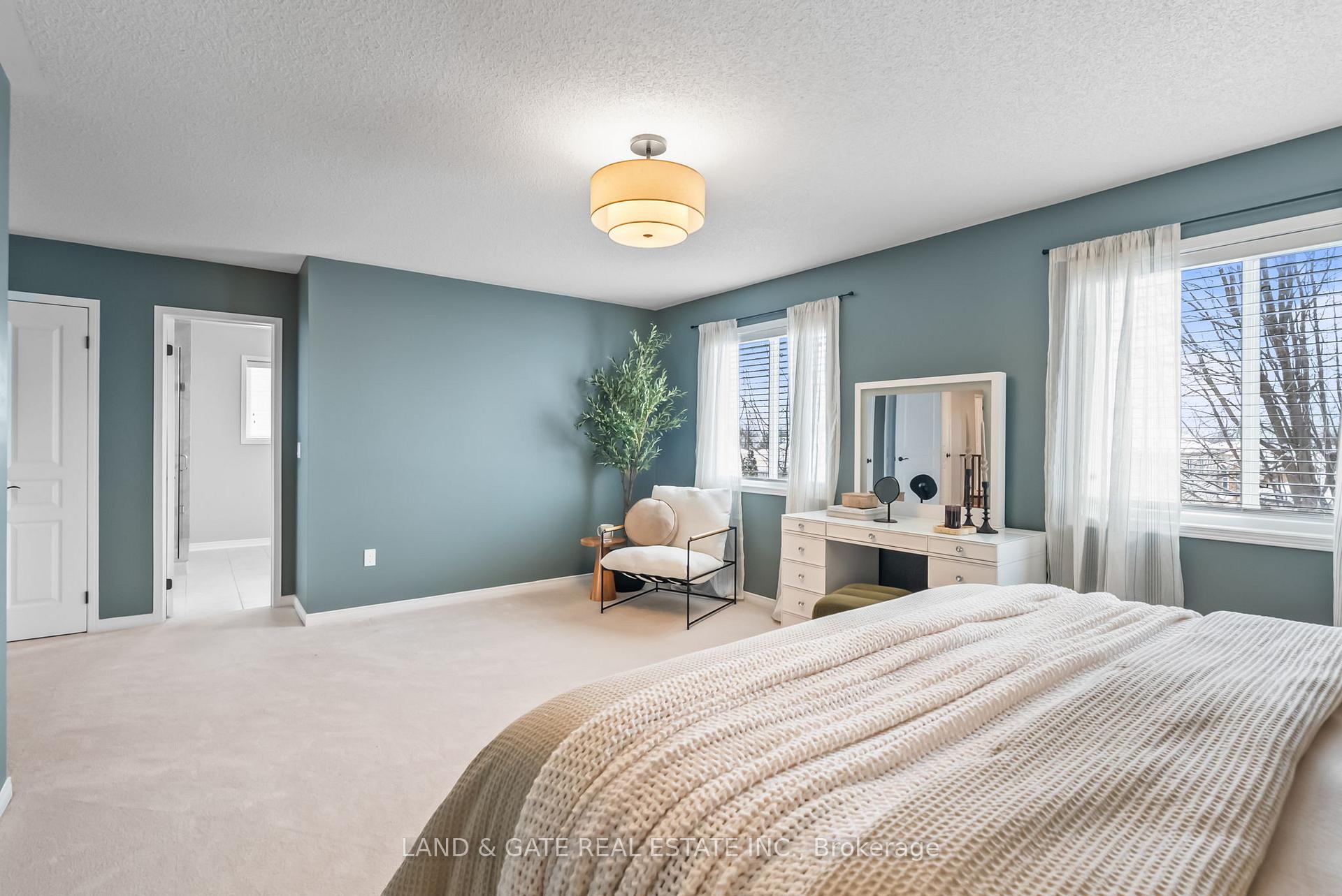 Photo 34 of 195 Honeyman Drive, Clarington, Bowmanville — HOMEH