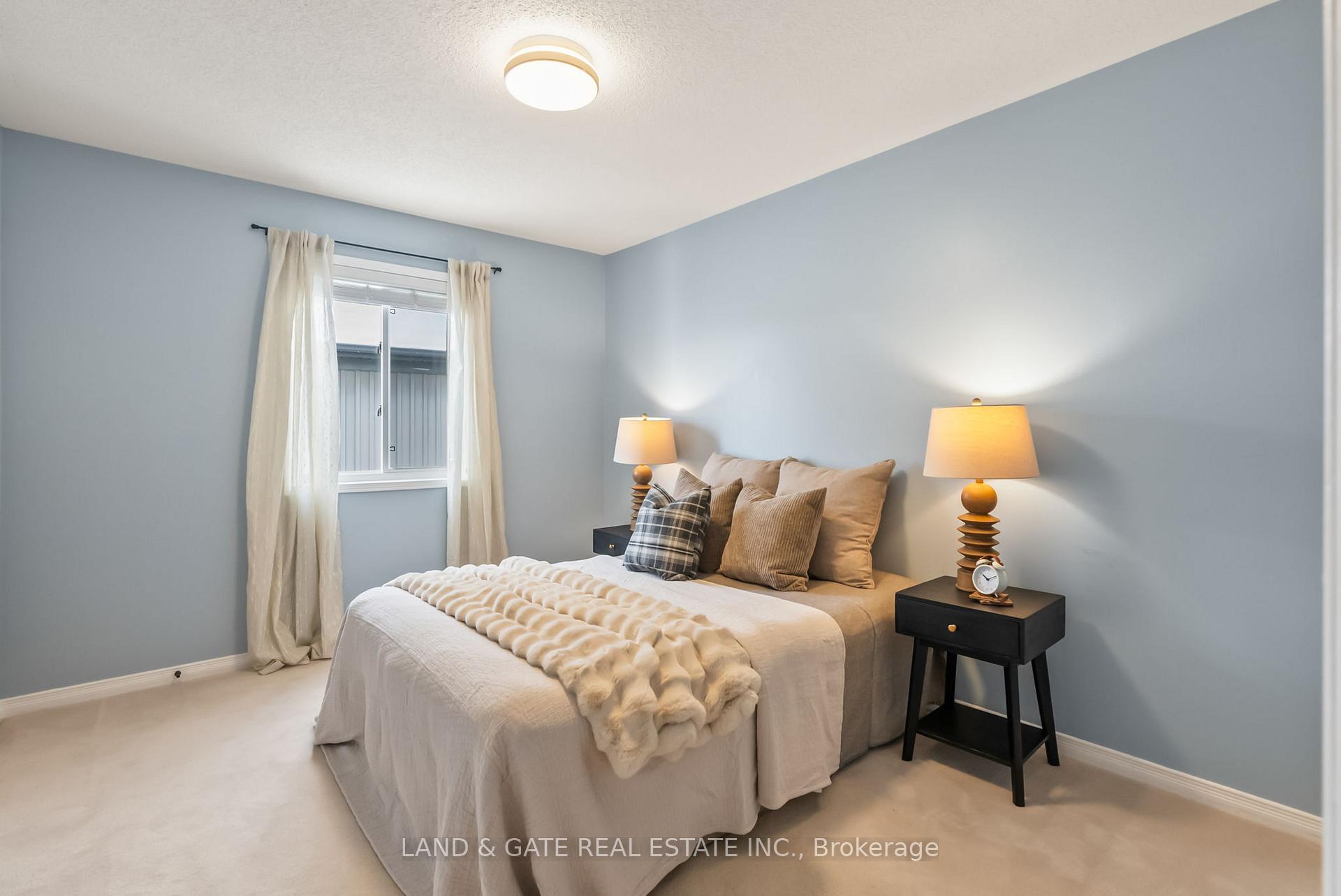 Photo 44 of 195 Honeyman Drive, Clarington, Bowmanville — HOMEH