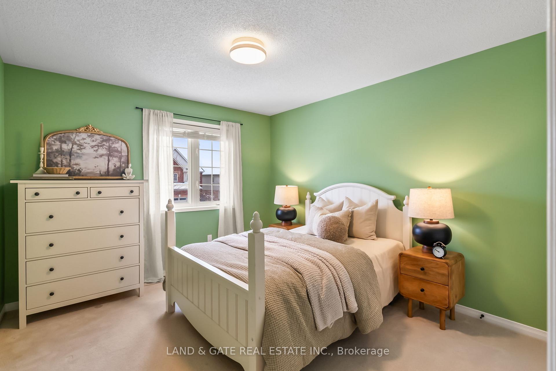 Photo 22 of 195 Honeyman Drive, Clarington, Bowmanville — HOMEH