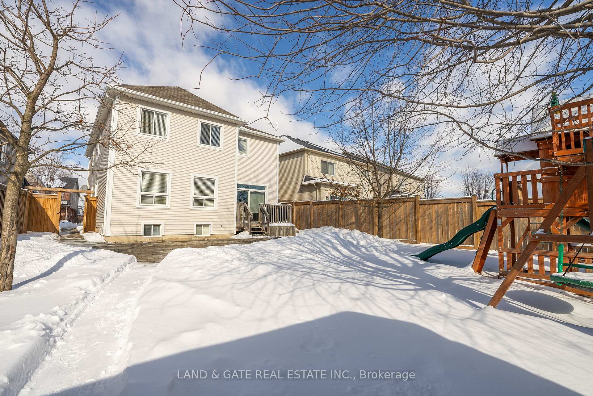 Photo 48 of 195 Honeyman Drive, Clarington, Bowmanville — HOMEH