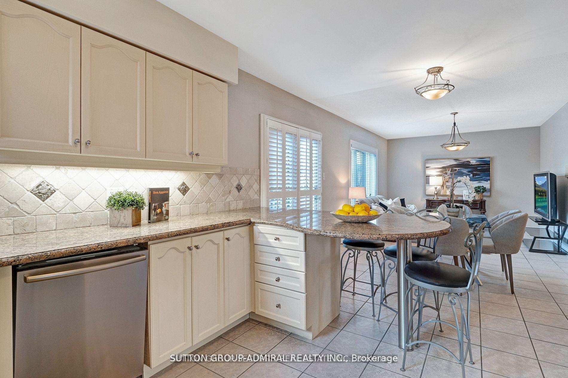 Photo 28 of 88 Klamath Court, Vaughan, Maple — HOMEH