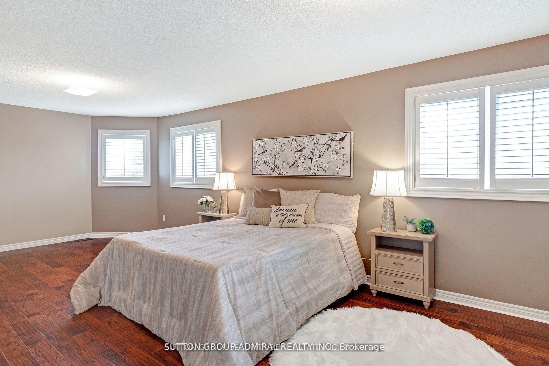 Photo 19 of 88 Klamath Court, Vaughan, Maple — HOMEH