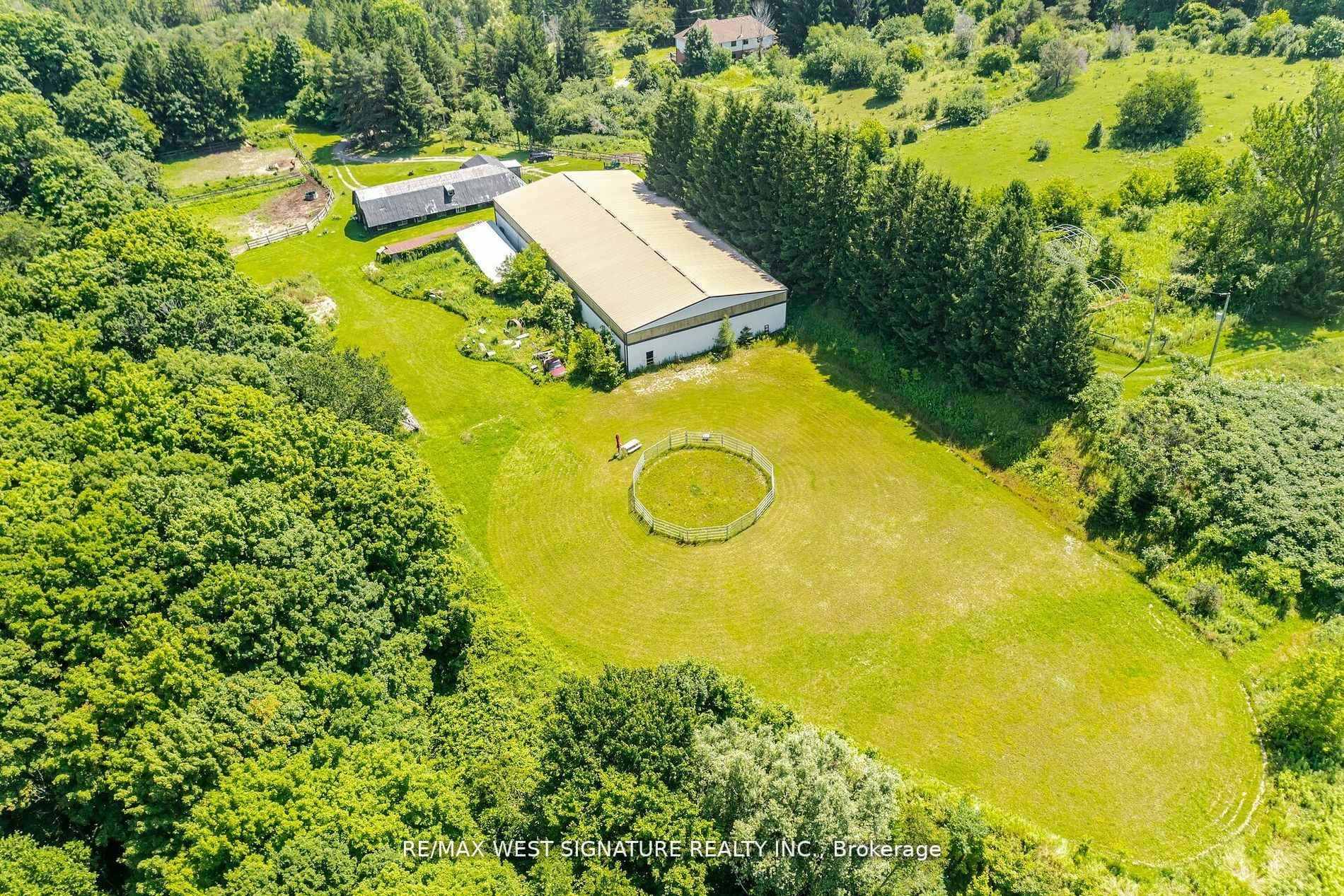 Photo 18 of 15670 Keele Street, King, Rural King — HOMEH