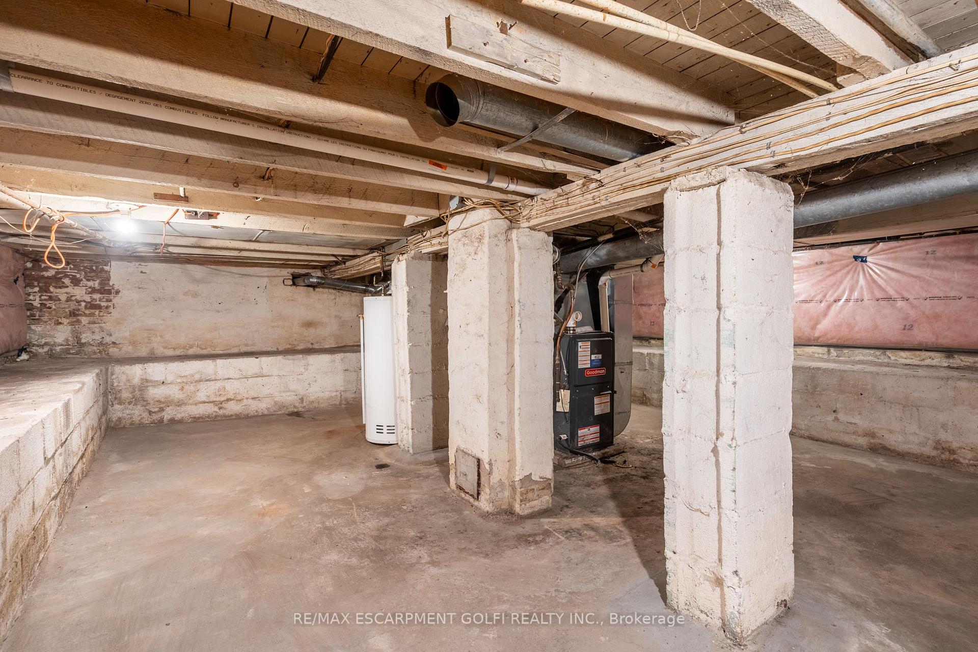 Photo 14 of 102 Newlands Avenue, Hamilton, Homeside — HOMEH