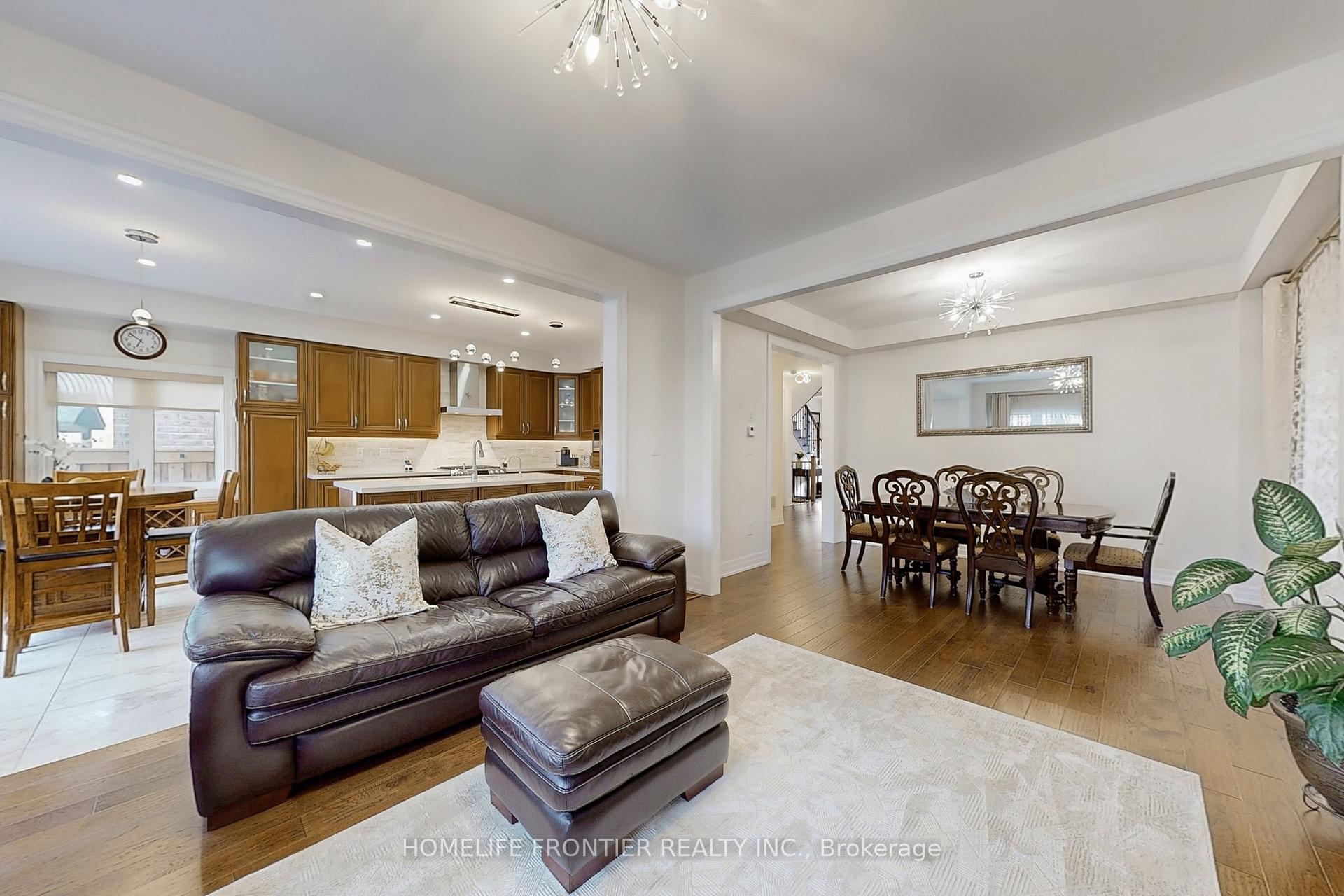 Photo 8 of 1452 Farrow Crescent, Innisfil, Alcona — HOMEH